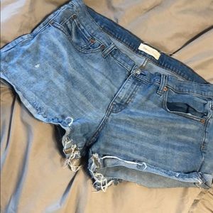 The Gap 3” denim shorts